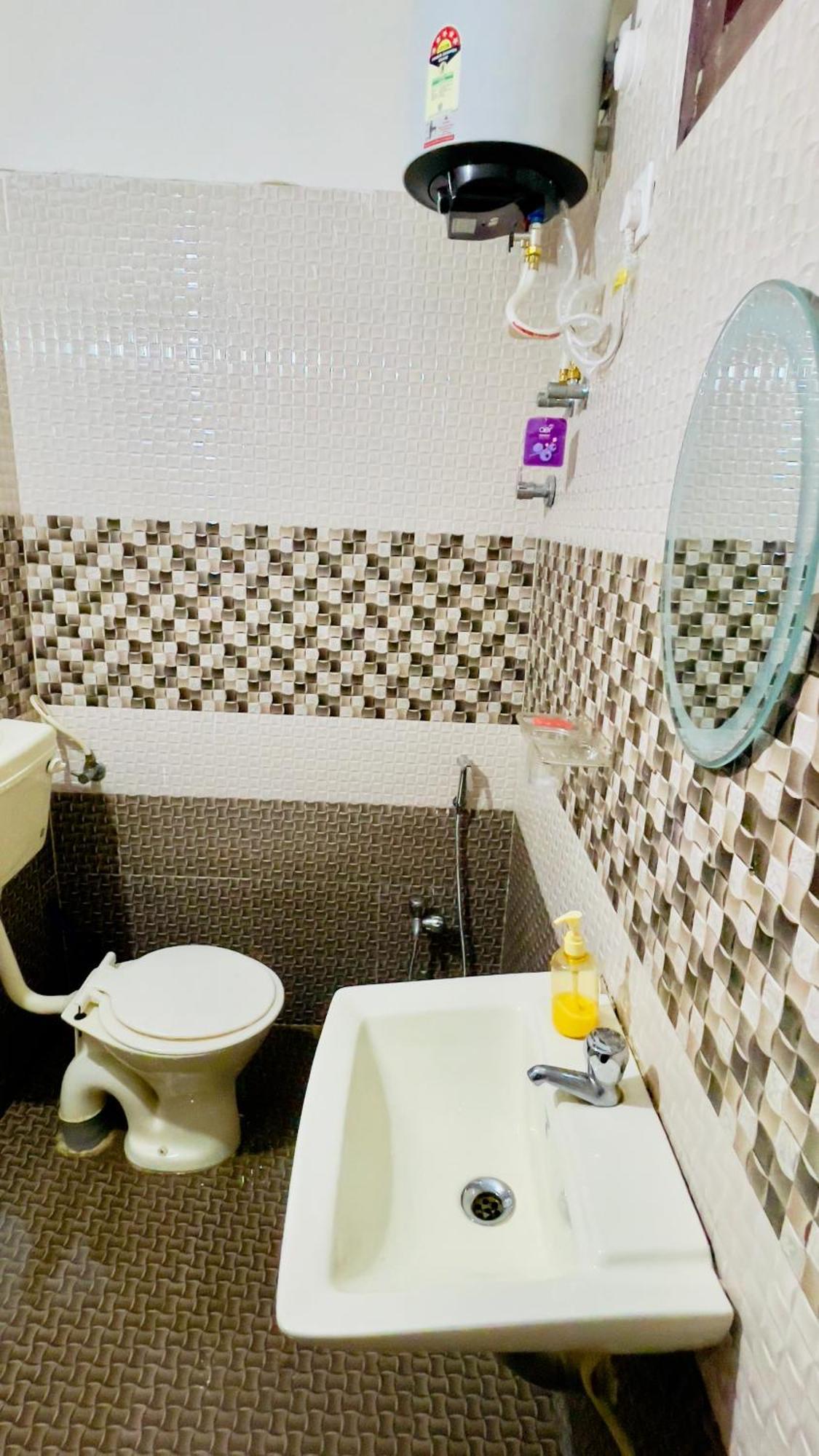 Prince Castle-4Bhk Apartment,Guesthouse Хидерабад Екстериор снимка